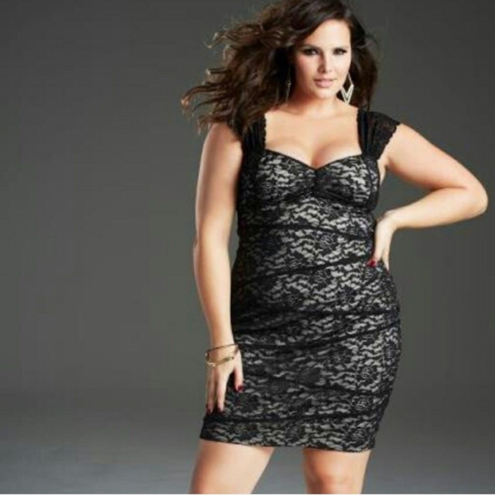 NWT Torrid Black & Nude Lace Dress Plus Size 2X